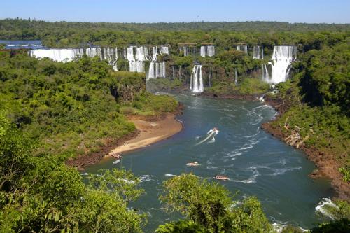 Амазонская низменность, водопад Игуасу